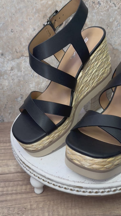 Rhonda Wedge in Black